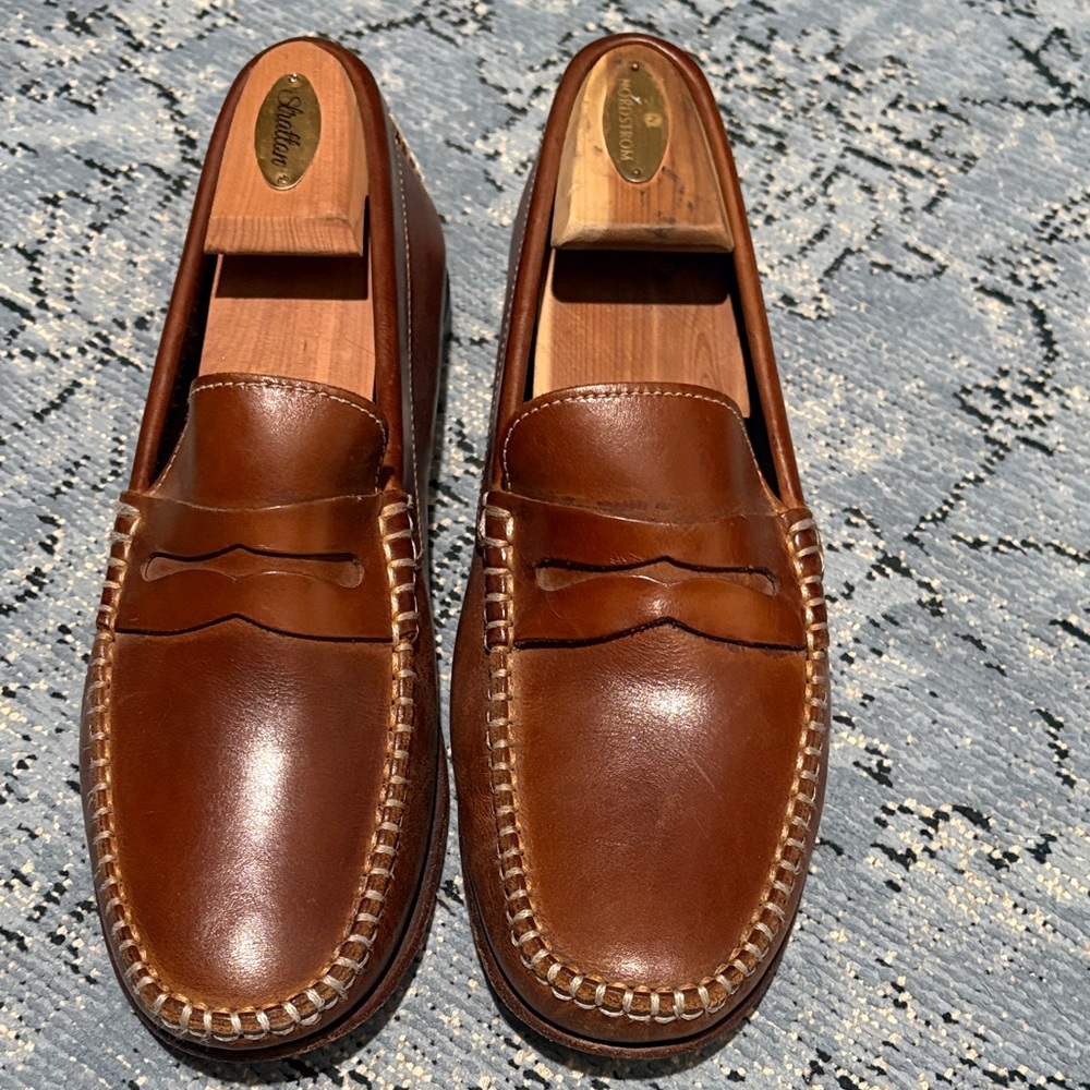 Elegant Brown Leather Loafers